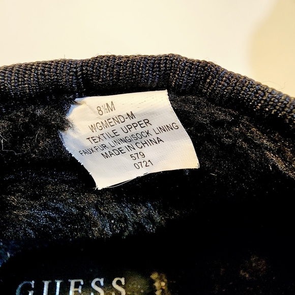 GUESS Stylish Black faux fur Suede ankle booties size 8.5 M - Picture 7 of 11